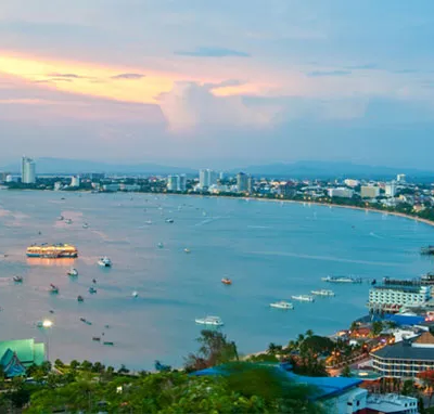 Living in Thailand: Explore the Regions of Chonburi, Pattaya, Jomtien cover