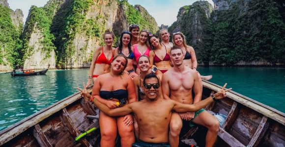 Unveiling Thailand's Group Travel Oasis: Tailored Experiences for Collective Adventure cover