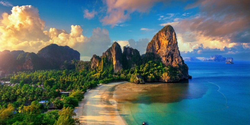 Thailand Travel Experiences: Adventure and Luxury in Jungles and Beaches cover