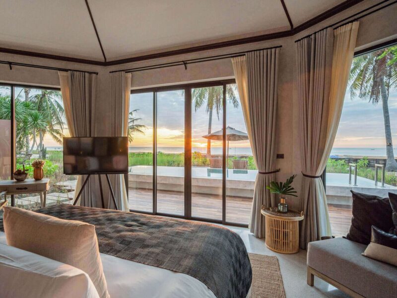 Indulge in Elegance: Hua Hin’s Top Luxury Beachfront Villas cover