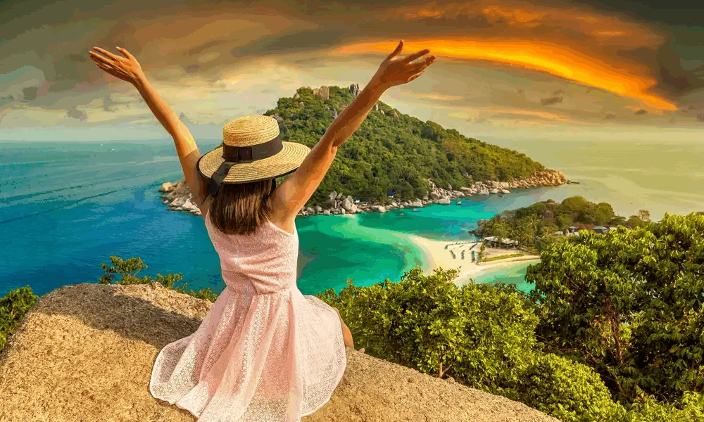 Luxury Yacht Guide: Island-Hopping in Style Around Koh Samui & Koh Tao cover