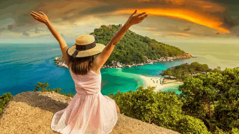 Luxury Yacht Guide: Island-Hopping in Style Around Koh Samui & Koh Tao cover